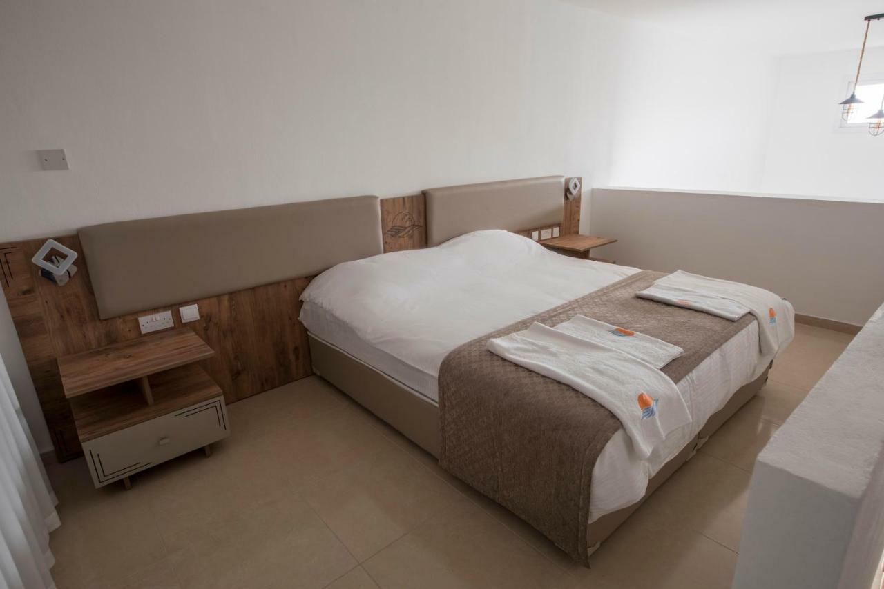 Deniz Airport Suites นิโคเซีย ภายนอก รูปภาพ