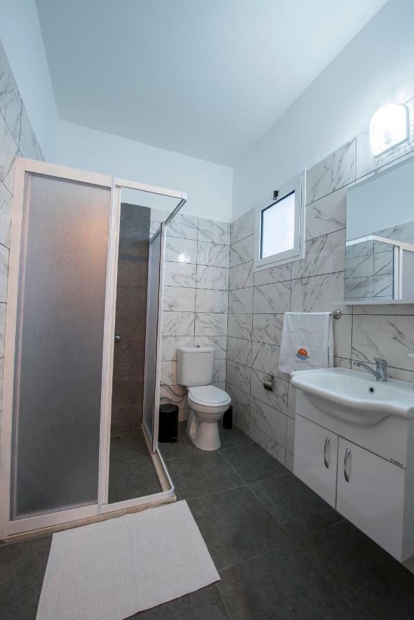 Deniz Airport Suites นิโคเซีย ภายนอก รูปภาพ