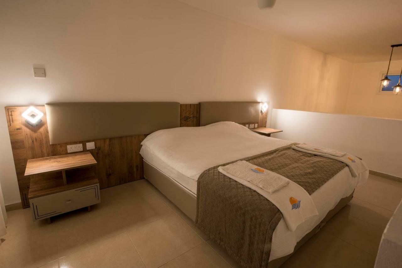 Deniz Airport Suites นิโคเซีย ภายนอก รูปภาพ