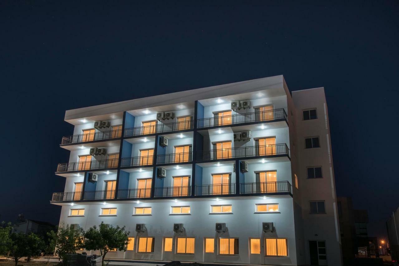 Deniz Airport Suites นิโคเซีย ภายนอก รูปภาพ