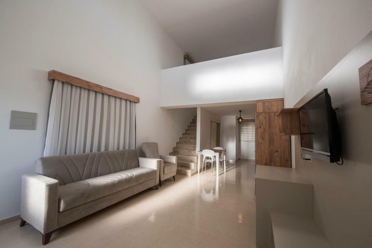 Deniz Airport Suites นิโคเซีย ภายนอก รูปภาพ